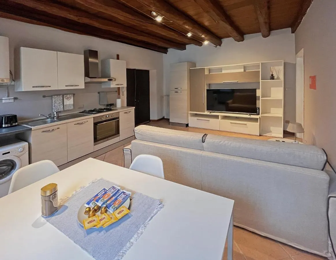 Pao Apartment - Castelvecchio contacts